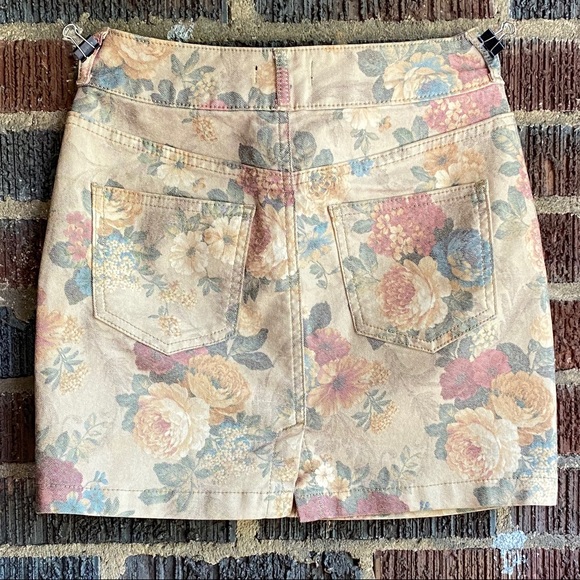 TOPSHOP floral denim mini skirt - Picture 3 of 4